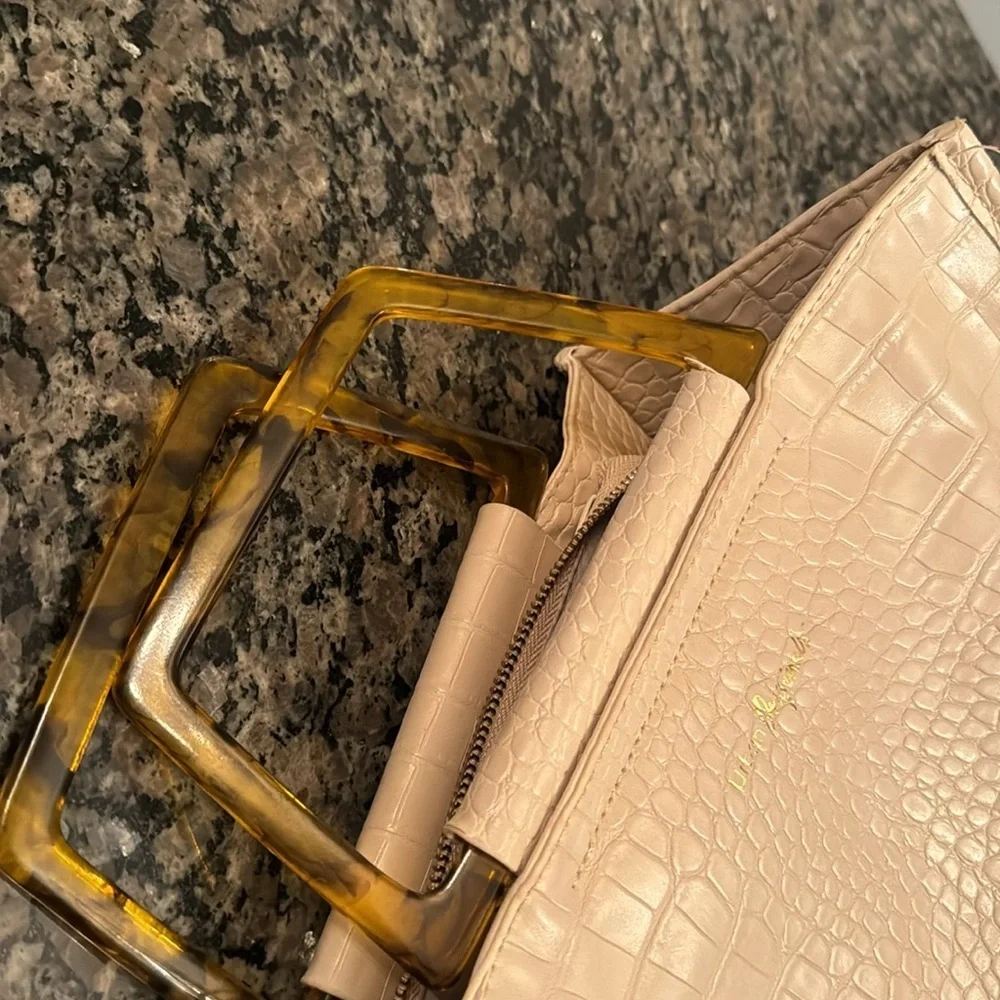 Urban originals iconic love bag - Picture 12 of 12